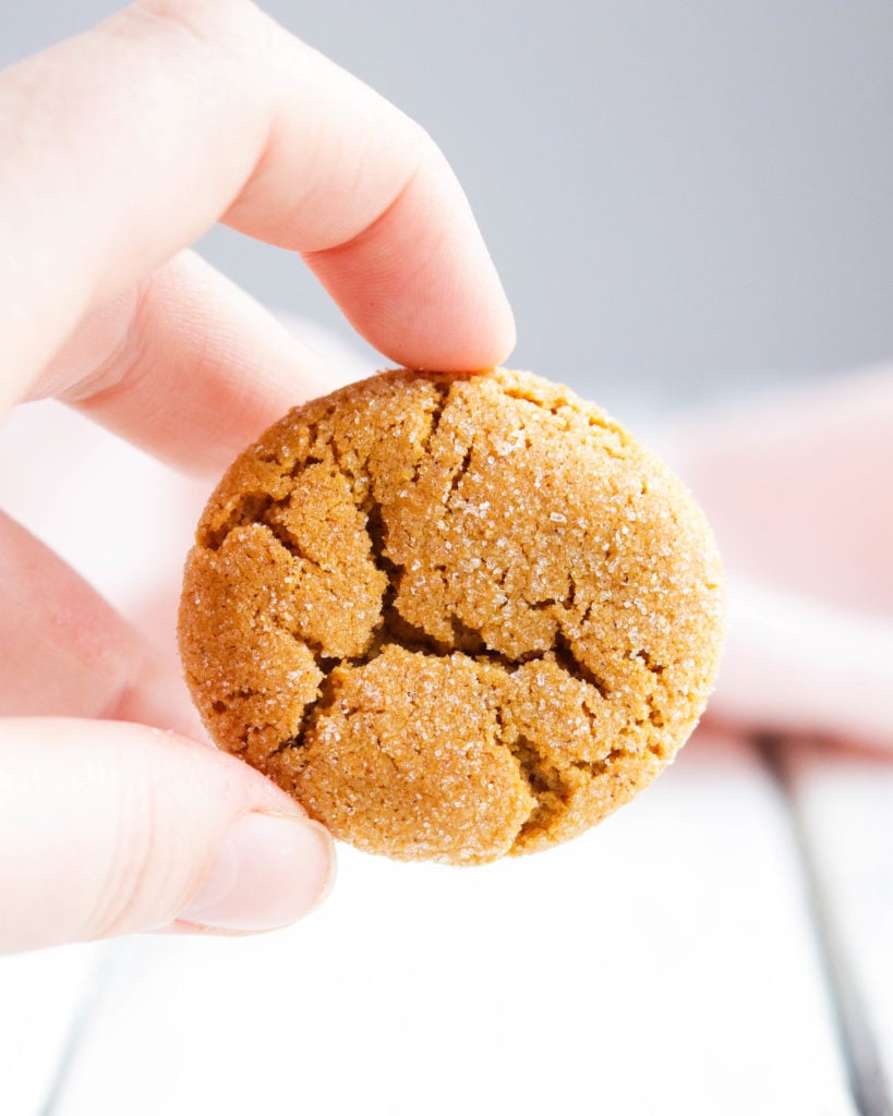 These healthier ginger molasses cookies are crunchy on the outside yet chewy on the inside. Using oat and almond flour, and non processed sugars, these cookies will leave you feeling guilt freeThese healthier ginger molasses cookies are crunchy on the outside yet chewy on the inside. Using oat and almond flour, and non processed sugars, these cookies will leave you feeling guilt free! #gingermolassescookies #healthy || Nikki's Plate