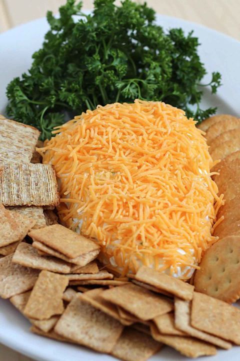 Carrot shaped Cheese Ball || Cute Easter Recipes || Appetizer, starter - www.nikkisplate.com
