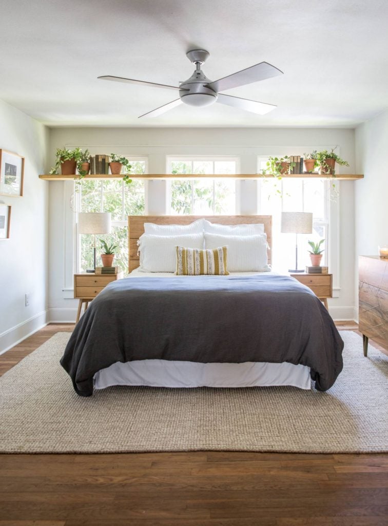 11 Best Bedrooms by Joanna Gaines: Here are the top ten bedroom designs and renovations done by Joanna Gaines from Fixer Upper! - Nikki's Plate #fixerupper #joannagaines