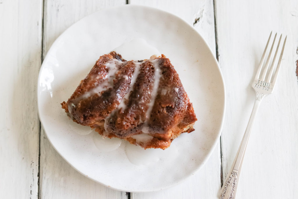 A healthy strawberry rhubarb cake recipe. This cake is gluten free and dairy free, made with whole ingredients to avoid the guilt feeling after eating cake!