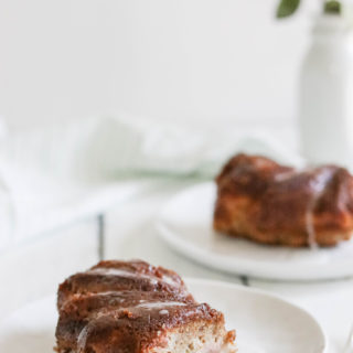 A healthy strawberry rhubarb cake recipe. This cake is gluten free and dairy free, made with whole ingredients to avoid the guilt feeling after eating cake!