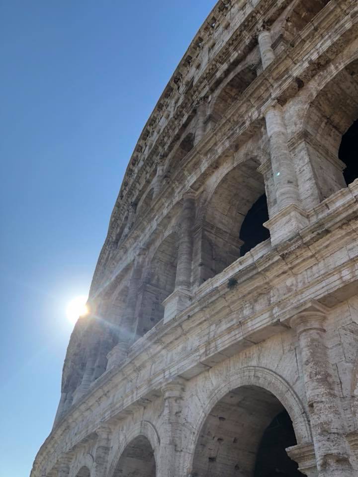 Here are the top 5 things to do while visiting Rome, Italy. Where to eat, where to stay and what to see! - Colosseum