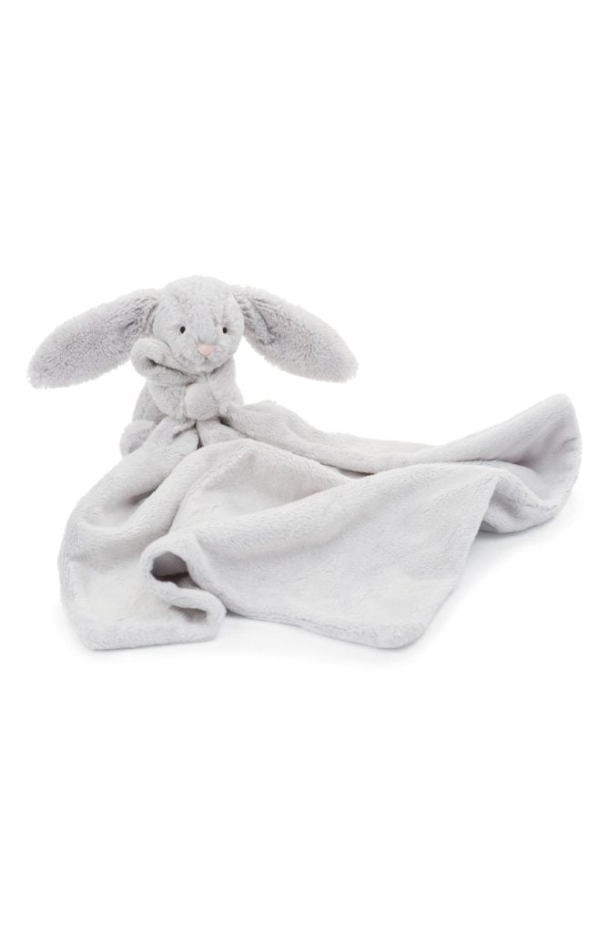 The Little Baby Holiday Gift Guide; Have a new baby to buy for this Christmas? Here are some present ideas for him or her! Jellycat, stuffed animal #holidaygiftguide #newbaby #jellycat