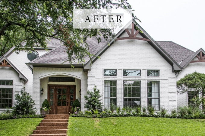 11 Best House Exterior Renovations By Joanna Gaines; Here are the best before and after reveals on the show Fixer Upper. House Front, Curb Appeal and Home Front. #housebeforeandafter #fixerupper #joannagaines