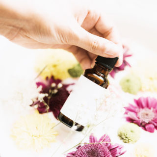 Headache Relief using Essential Oils; A recipe of essential oils that will reduce or completely eliminate your headache or migraine. #essentialoils #headacherelief #headachecure || Nikki's Plate