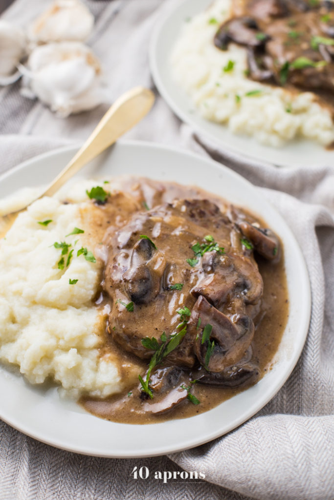 Healthy Make Ahead Freezer Meals for new moms and winter season prep! Crockpot, slow cooker and oven dinner ideas to freeze and pull out when ready to cook! Salisbury Steak Recipe - #whole30 #salisburysteak #freezermeals
