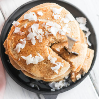 The Best Healthy Pancake Recipe; looking for healthy gluten free and dairy free pancakes? Look no further! Enjoy these fluffy soft delicious pancakes. The secret is in the gluten free flour, almond milk and coconut oil! #glutenfreepancakes #dairyfreepancakes