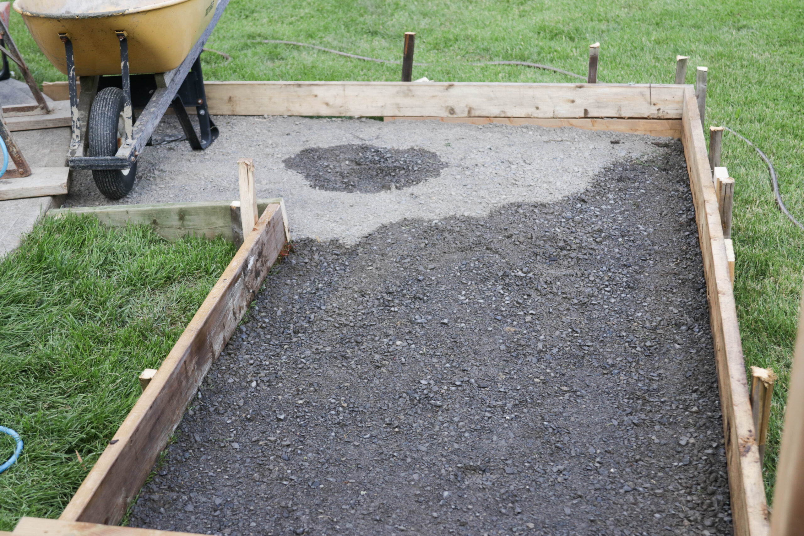 Framing to pour concrete walkway - wood frame