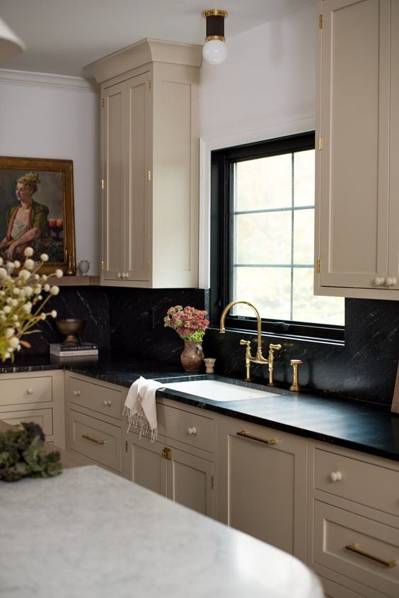 15 Beautiful Kitchens with Soapstone Countertops; Elegant and durable, soapstone is a favourite material for kitchen countertops. See 15 beautiful kitchens with soapstone countertops here.