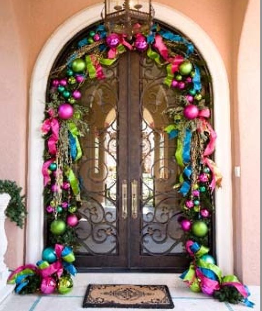 Simple Christmas Front Porch Decor Ideas; colorful garland, colourful garland, front door colorful christmas decor
