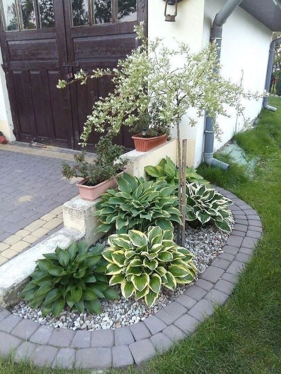 Landscaping Ideas for Front of House, pebbles, bordering, bushes, half circle