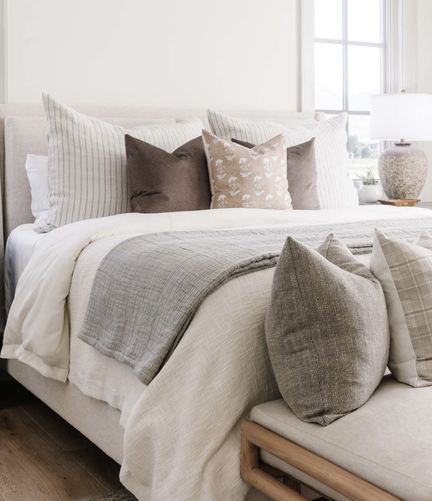 How to Decorate a Bedroom; bed linens, bedsheets, neutral colors