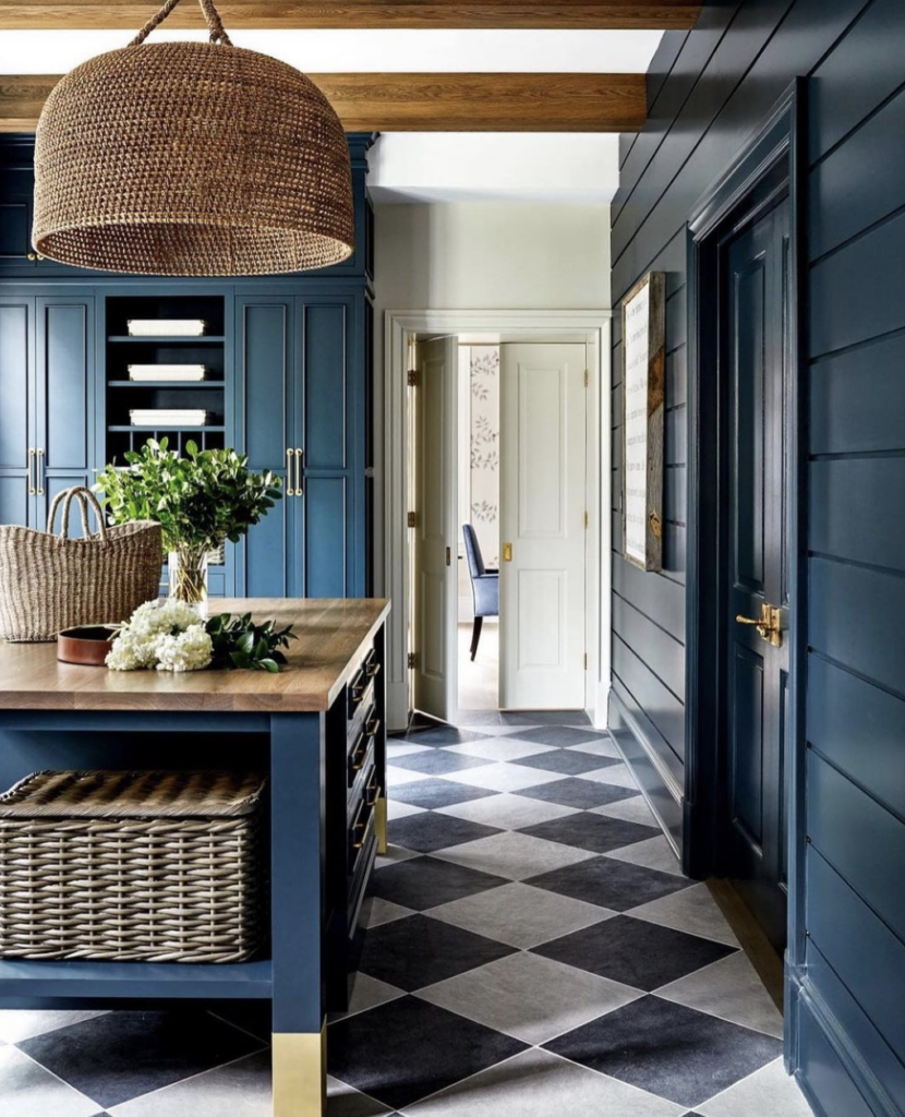 39 Tips to Decorate a Mudroom on a Budget; dark blue mudroom, navy mudroom, checkered tile, wood accents, benjamin moore Stonecutter #2135-20