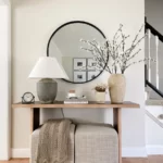 Ways to Style a Console Table; tips to style a console table the right way and make it an accent piece of your entryway, hallway or living room.
