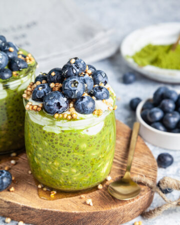 Matcha and blueberry chia pudding recipe with oats; vegan, dairy-free, low carb, gluten free, no added sugar. Healthy breakfast, snack or dessert!