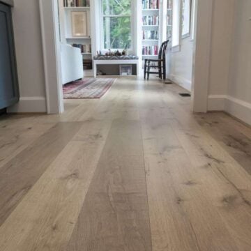 20 BEST Modern Farmhouse Flooring Ideas; living room white oak hardwood floors