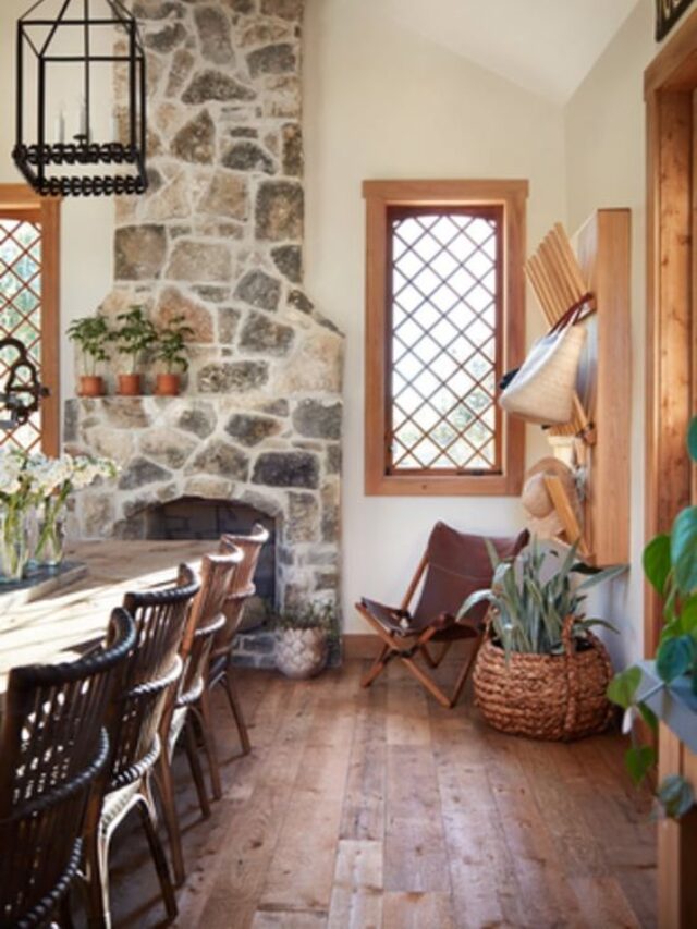15 Best Dining Rooms by Joanna Gaines; Fixer upper's top dining room renovations by Joanna and chip Gaines! These rustic, country with hints of modern perfection dining rooms are everything