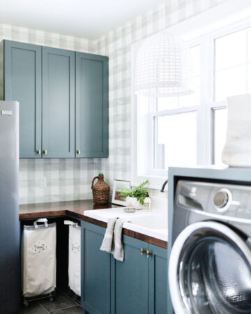 25 Laundry Wallpaper Ideas to Freshen Up Your Space; here are some popular wallpaper ideas for laundry room you need to see!