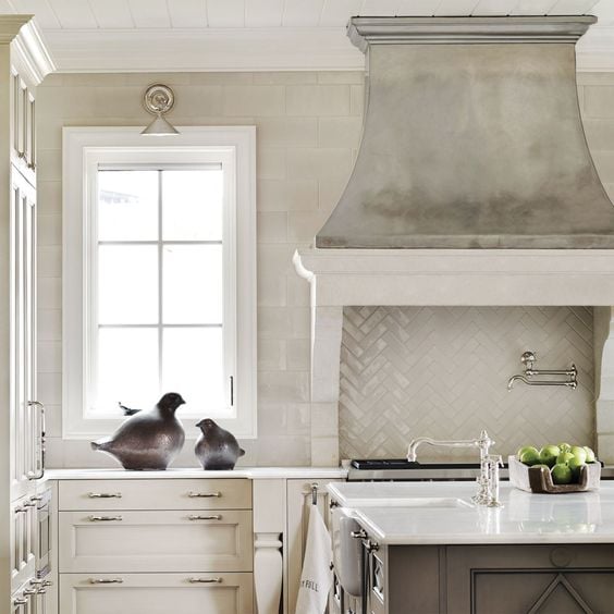 Plaster Farmhouse Range Hood Ideas to Create the Perfect Kitchen; Here is a collection of farmhouse wood range hoods for your next kitchen design!