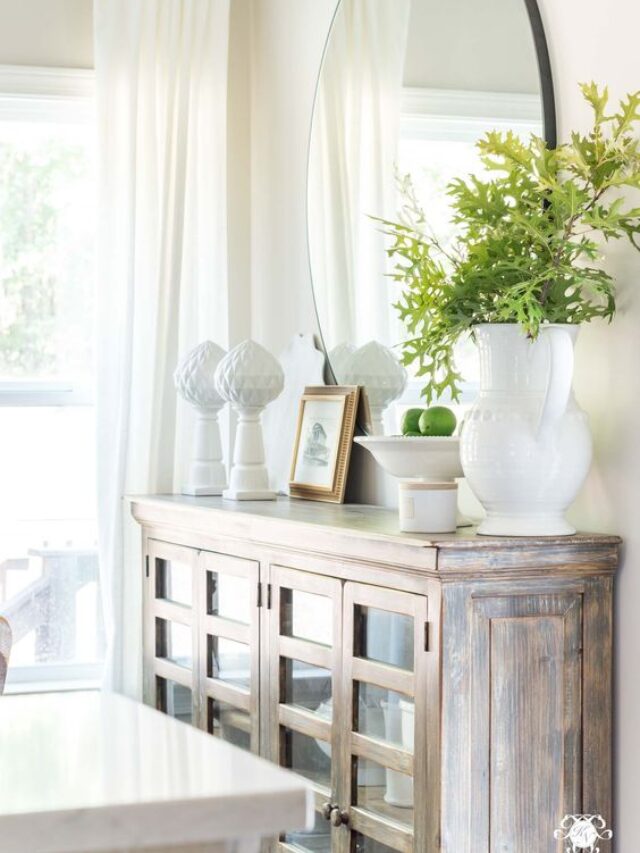 HOW TO STYLE A DINING BUFFET LIKE A PRO - Nikki's Plate