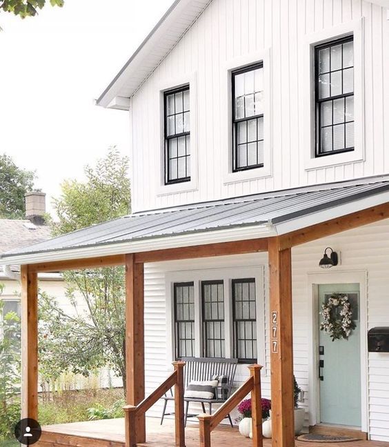 Here are modern farmhouse exteriors must haves list for any new build or when you are updating your older farmhouse!