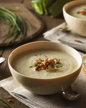 Garlic Potato Soup Recipe; An easy and delicious creamy garlic potato soup recipe. Comfort food for a cold winter season!