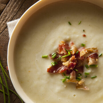 Garlic Potato Soup Recipe; An easy and delicious creamy garlic potato soup recipe. Comfort food for a cold winter season!