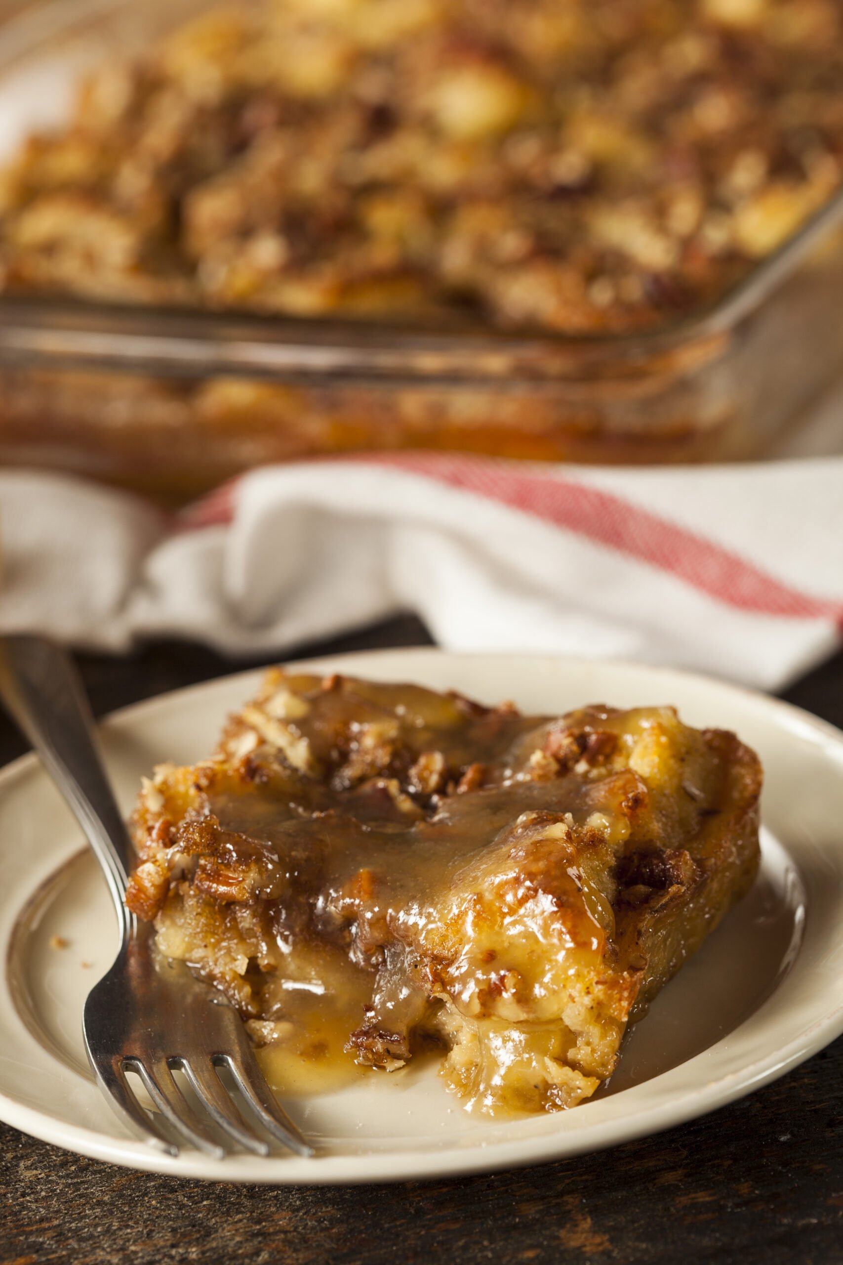 Pecan Bread Pudding Recipe; bread based holiday dessert with a perfect blend of buttery and sweet, and a little crunchy nutty note of pecans! Sweet Homemade Bread Pudding Dessert with Bourbon Sauce