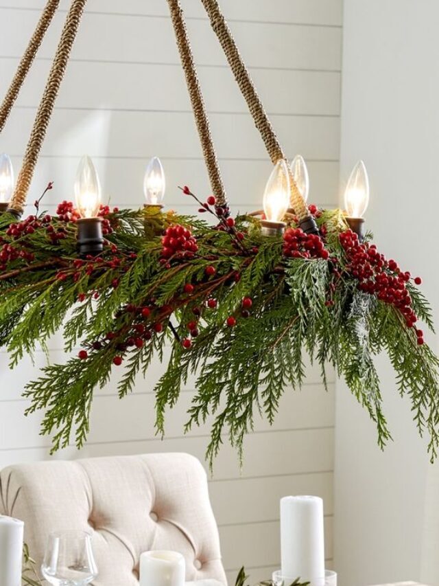 40+ CHANDELIER CHRISTMAS DECOR IDEAS