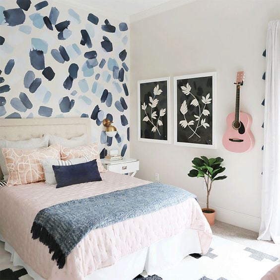 How to Decorate a Teenage Room