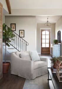 15 Best Living Rooms by Joanna Gaines; A roundup post of the most popular living rooms by Joanna Gaines! HGTV’s Fixer Upper star. Farmhouse rustic and modern charm. Living Room Renovations.