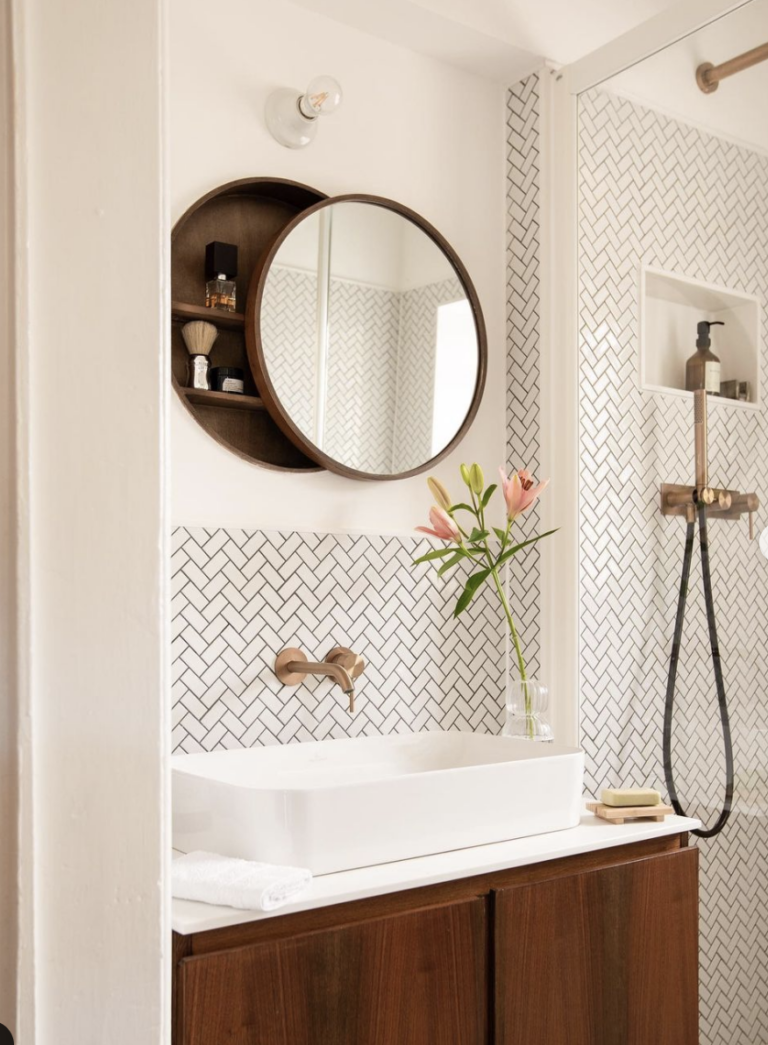 10 Genius Ways to Make Your Small Bathroom Stand Out NP