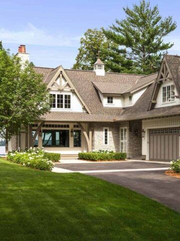 Farmhouse-Style-Lake-House-Kroiss-Development-00-1-Kindesign