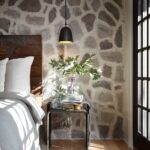 15 Best Bedrooms by Joanna Gaines: Here are the top bedroom designs and renovations done by Joanna Gaines from Fixer Upper! - Nikki's Plate #fixerupper #joannagaines