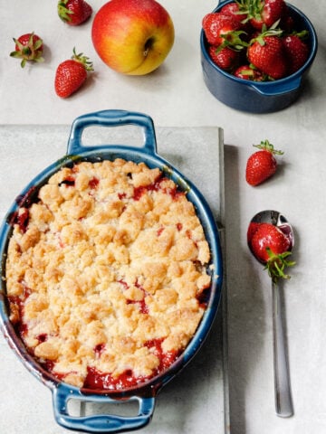 Apple Strawberry Crumble Recipe 1