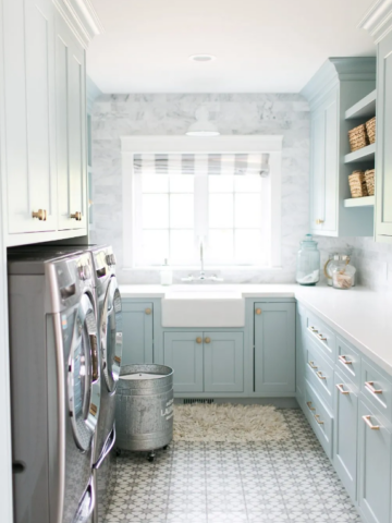 Benjamin Moore Smoke Paint Color Review; Discover everything you need to know about Benjamin Moore Smoke paint color - from its undertones to its versatility. Read this in-depth review of this trendy grey shade and get inspiration for your next home project.