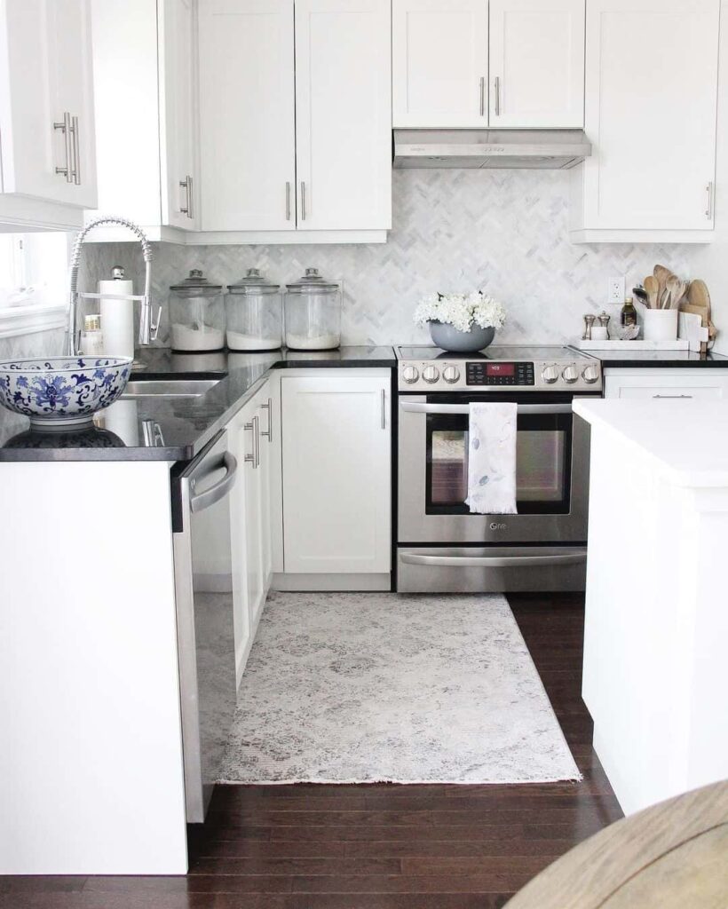 30+ White Cabinets Black Countertops Kitchen Ideas - Nikki's Plate
