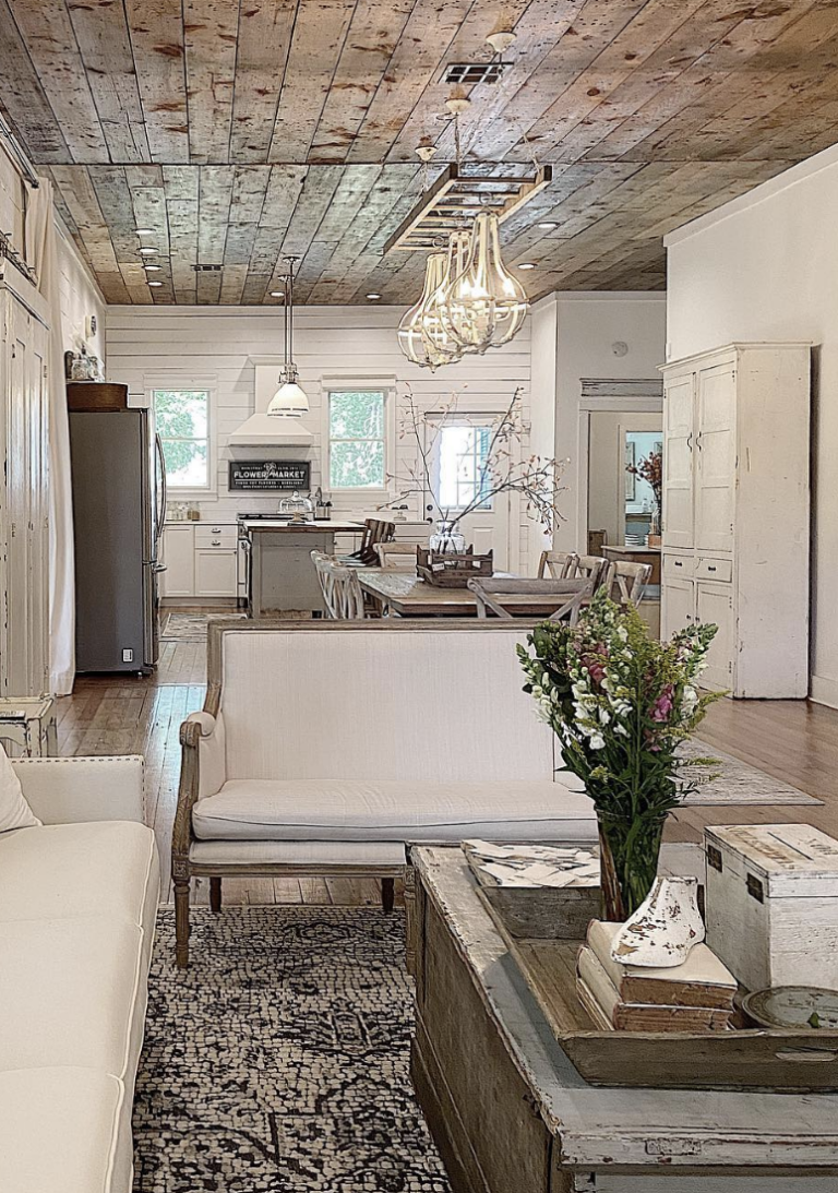 How to Decorate a Coffee Table Farmhouse Style - Nikki's Plate