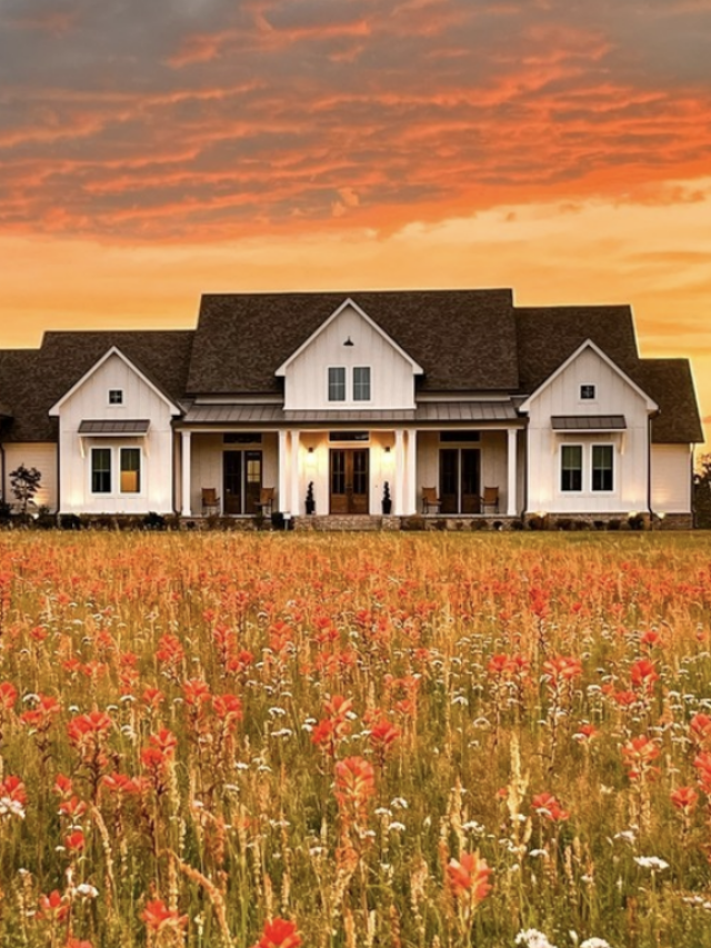 TOP 25 WHITE FARMHOUSE EXTERIORS YOU NEED TO SEE