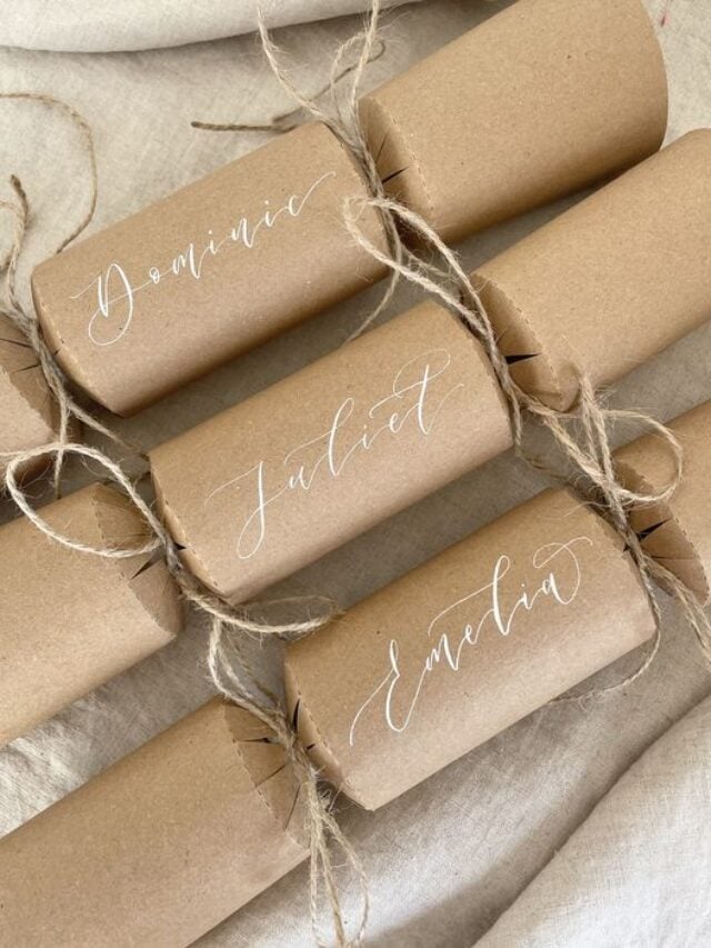 TOP 10 DIY CHRISTMAS CRACKERS 🌲✂️