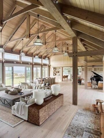 Discover the best Modern Farmhouse Barndominium Interiors to date! Explore the top 10 Farmhouse Barndominium Interior designs. Get inspired by unique layouts that blend the rustic charm of a traditional barn with modern comfort and luxury. Perfect for those who cherish rural living with a sophisticated twist