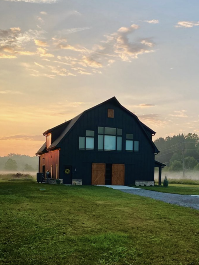 15 STUNNING BLACK BARNDOMINIUM IDEAS