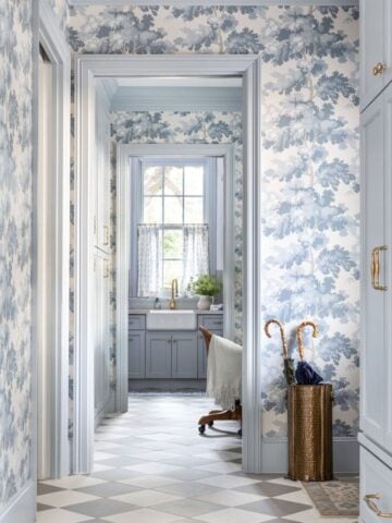 15 Reasons to Embrace Bold Wallpaper in Your Decorating Scheme