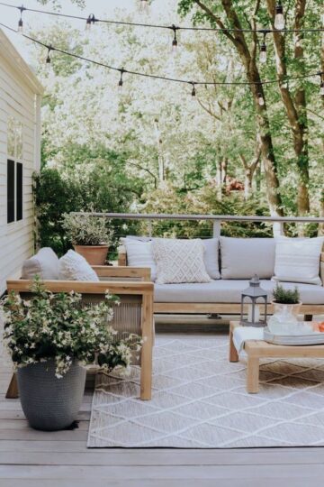 15 Deck Decorating Ideas for the Summer Months - Nikki's Plate