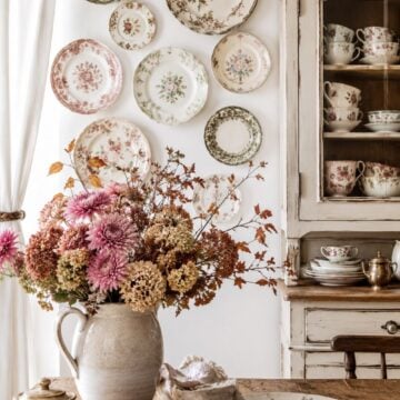 Grandmacore fall decor