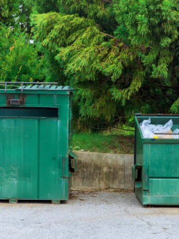 Throwing medical waste in dumpsters poses serious health, environmental, and legal risks. Learn what qualifies as medical waste, why it cannot go into regular trash, and safe disposal alternatives.