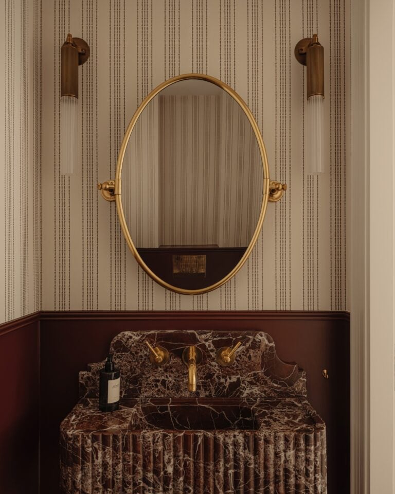 Discover 25 stunning red marble bathroom ideas to inspire a bold, luxurious space. From modern vanities to dramatic showers, elevate your home with rich marble design.