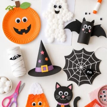 Looking for easy Halloween crafts for kids? These cute and simple Halloween craft ideas include pumpkins, ghosts, bats, mummies, candy corn, and more. Perfect for toddlers, preschoolers, classrooms, and cozy fall afternoons at home!