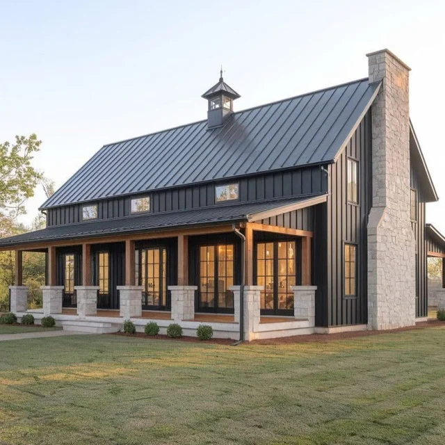 All about those barndominium vibes 😍 

Source: unknown

#barndominiums #blackexterior #farmhouse